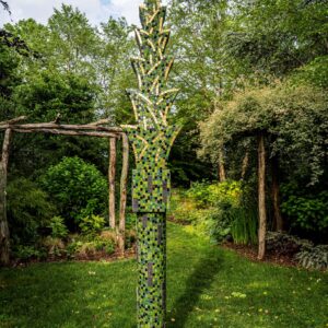 AAA Spiky Palm columns in mosiac Green